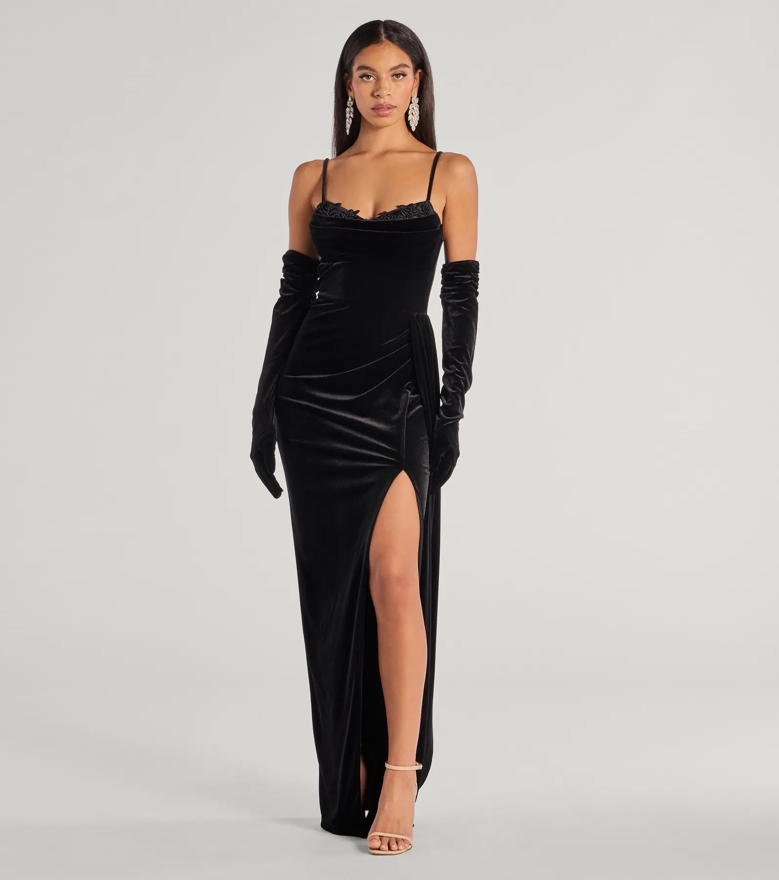 Inez Beaded Applique Velvet Formal Column Dress With Gloves - Image 5