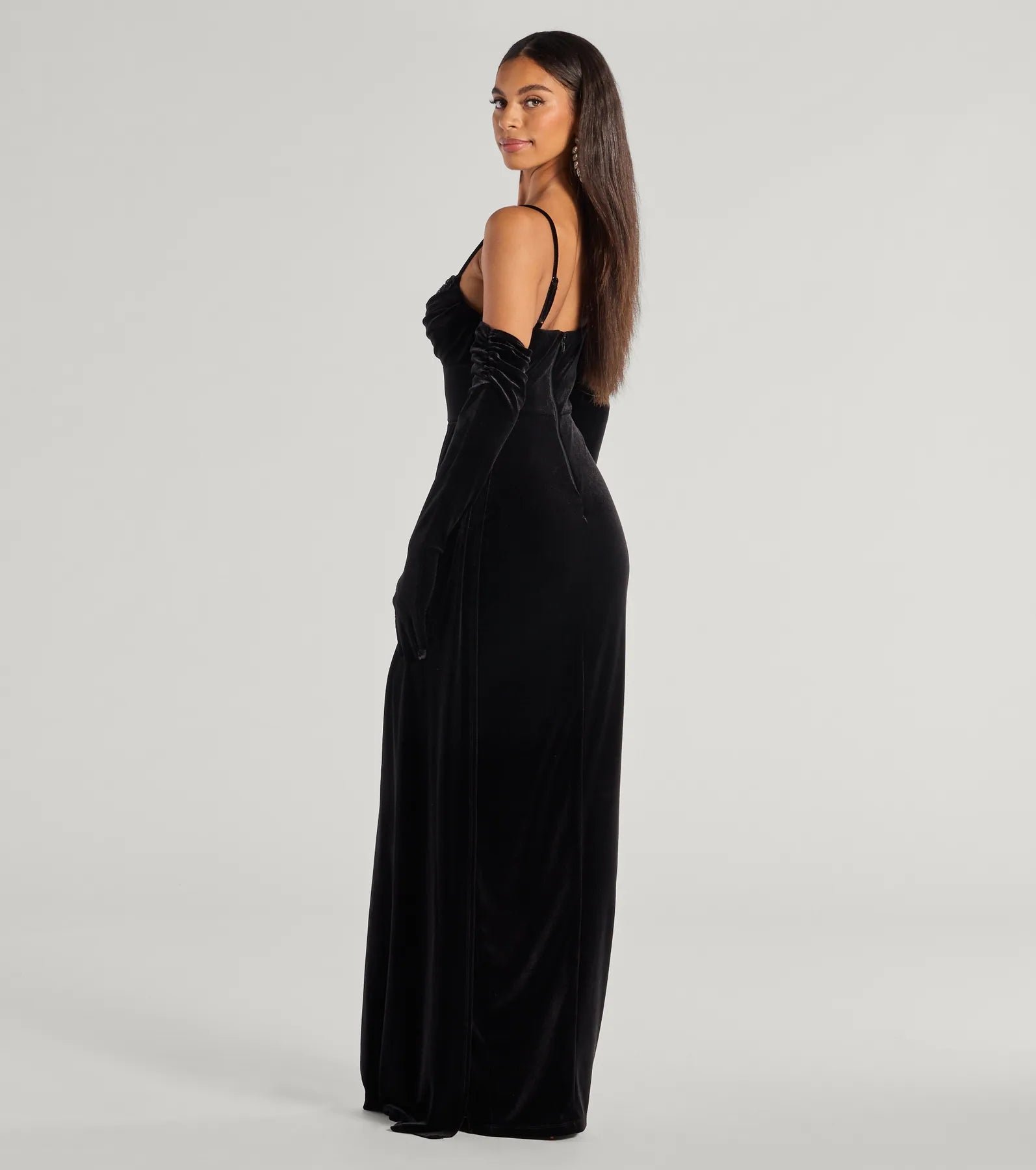 Inez Beaded Applique Velvet Formal Column Dress With Gloves - Image 6
